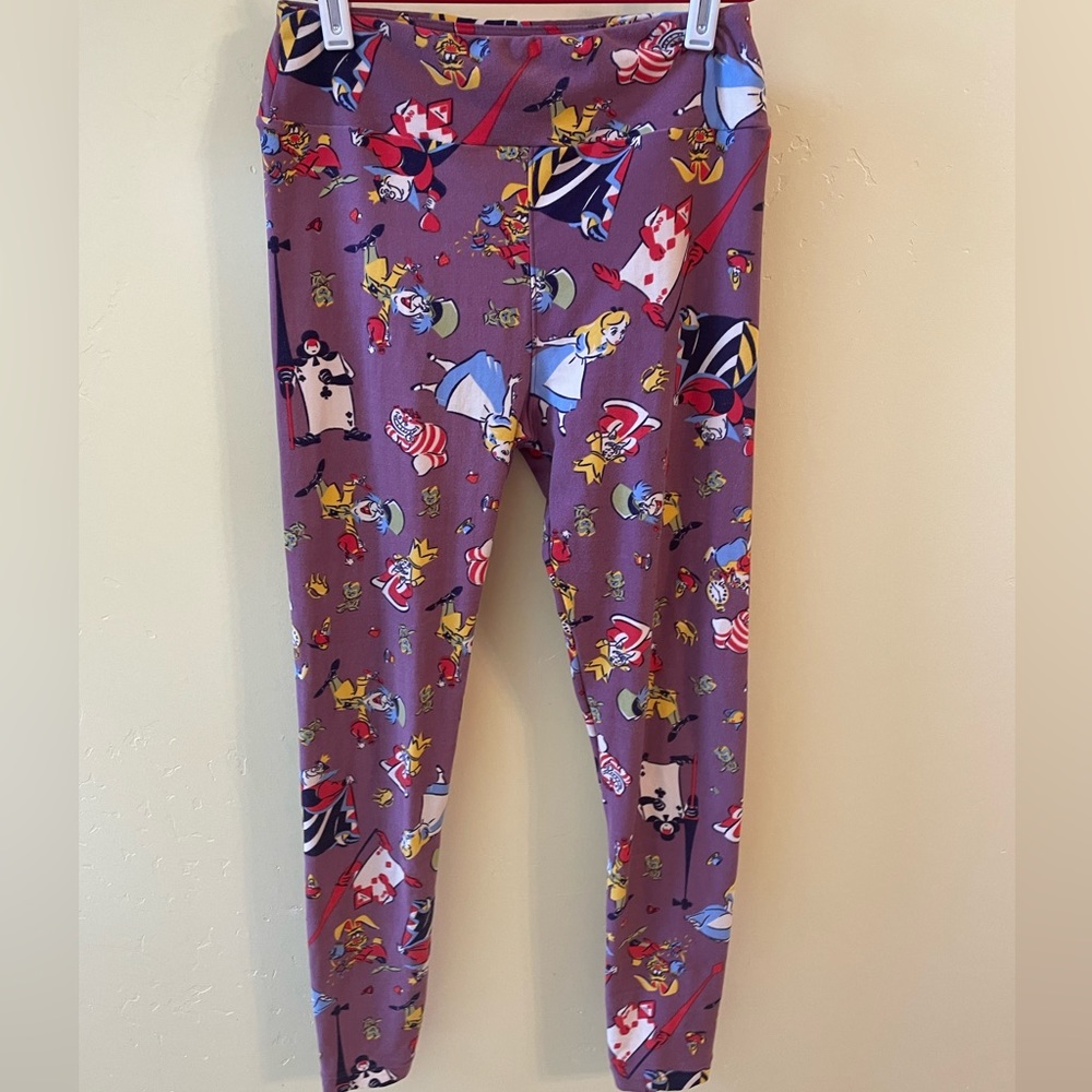 LuLaRoe Alice In Wonderland Leggings